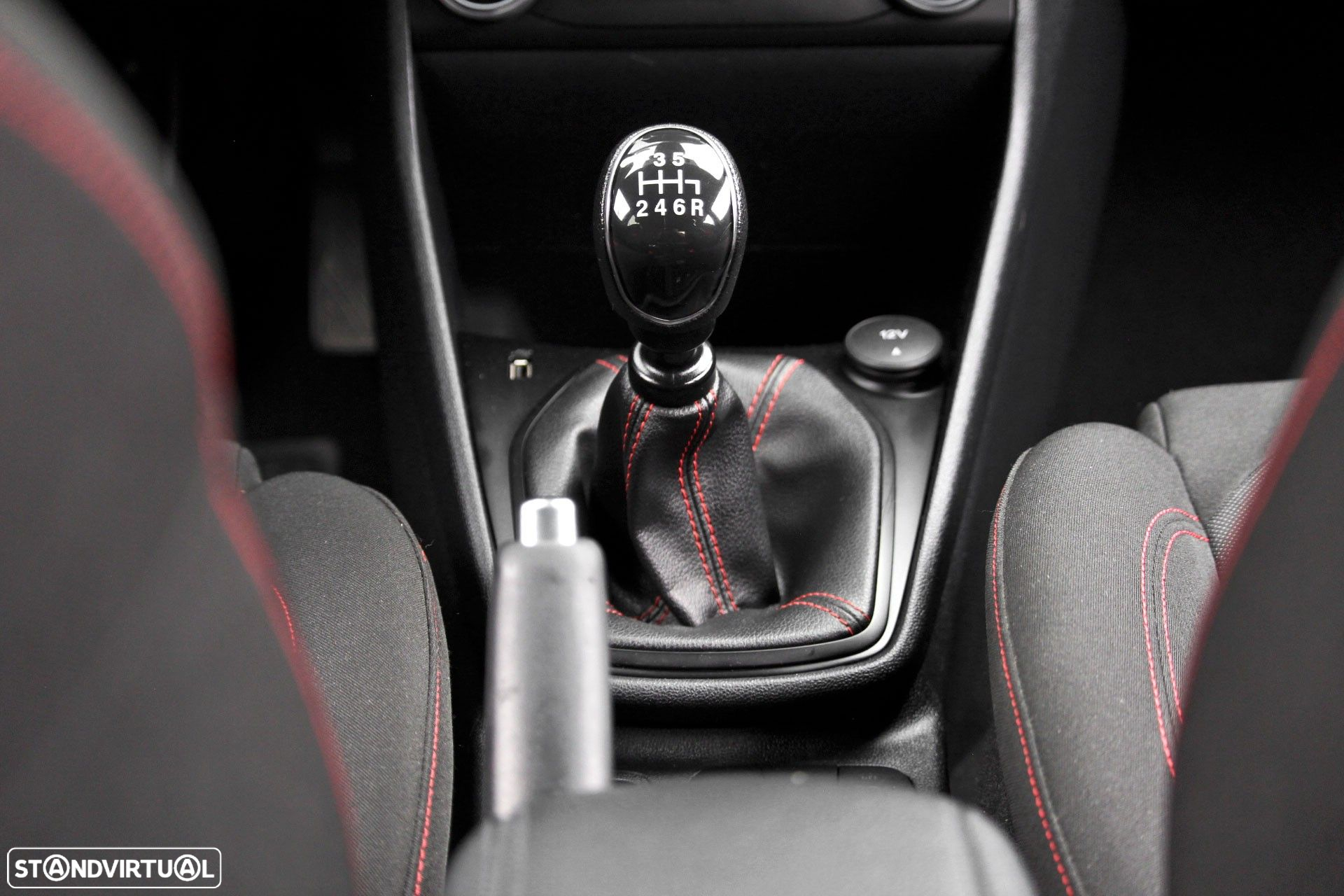 Ford Fiesta 1.0 EcoBoost MHEV ST-Line - 21