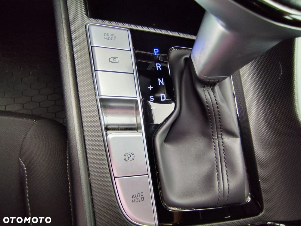 Hyundai Elantra - 21
