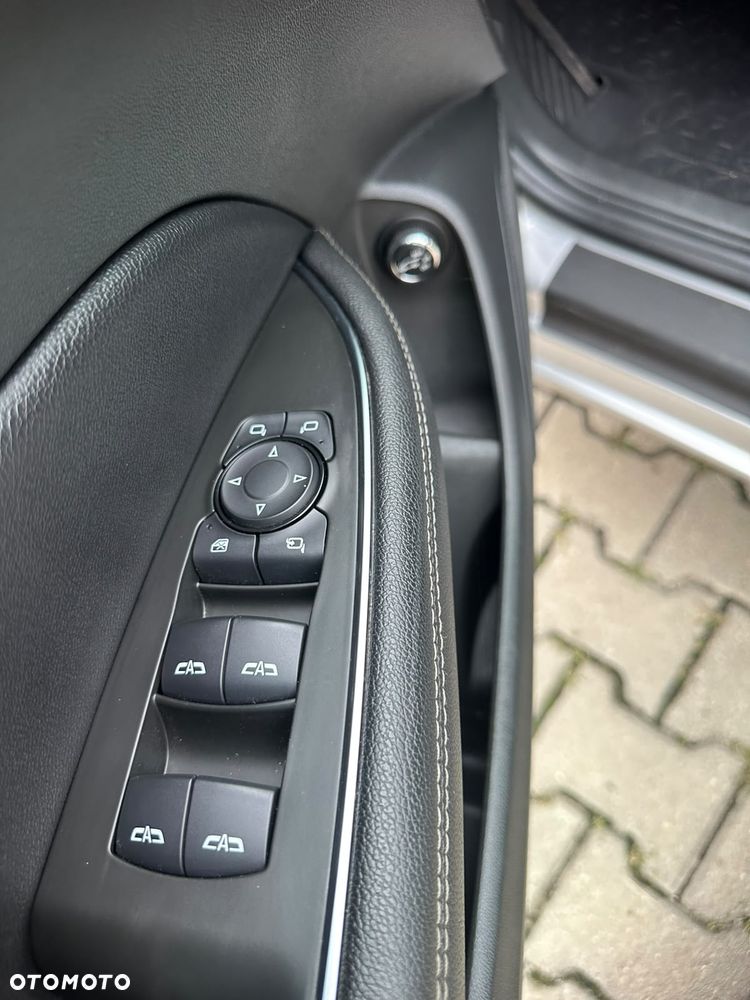 Opel Insignia 2.0 CDTI Business Elegance S&S - 10
