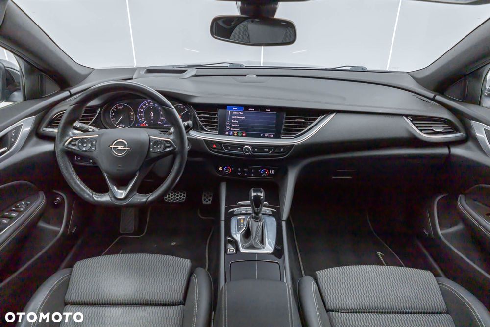 Opel Insignia 2.0 CDTI Business Elegance S&S - 24