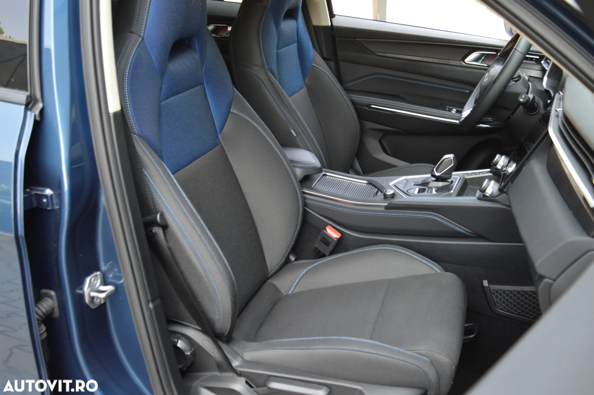 Lynk&Co 01 - 11