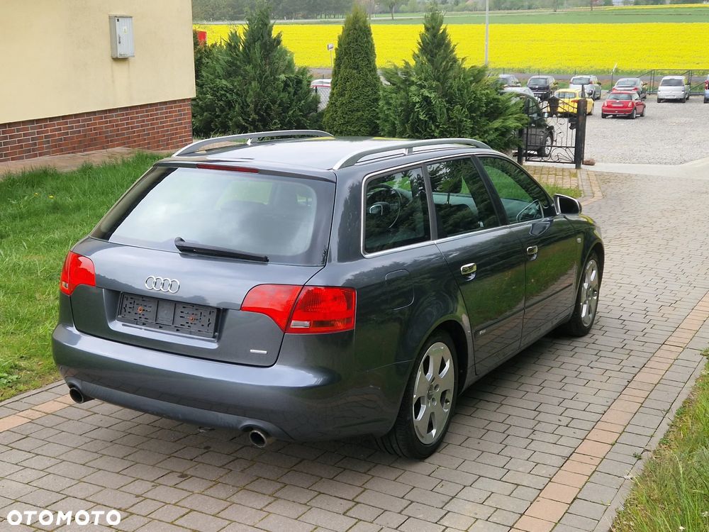 Audi A4 Avant 2.0 T FSI quattro - 10