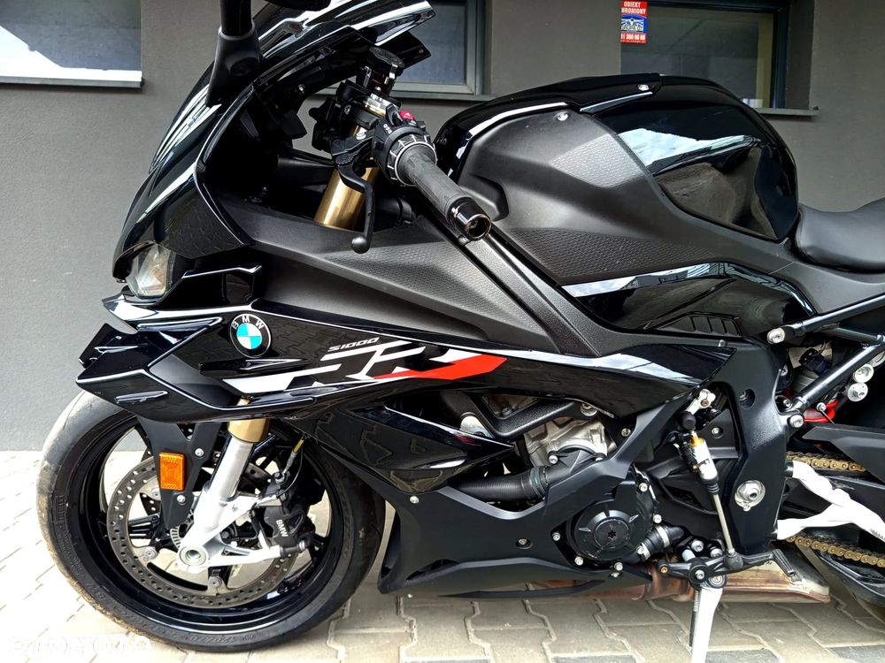 BMW S - 4