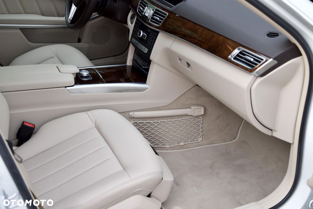 Mercedes-Benz Klasa E 350 4-Matic Avantgarde - 38