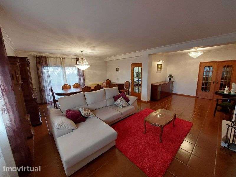 Apartamento T4 em Gondomar, 3 casas de banho, 201m2 - Grande imagem: 3/10