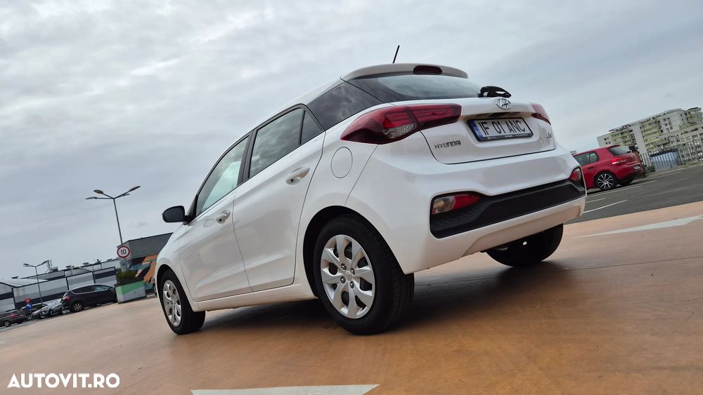 Hyundai i20 1.25 84CP M/T Comfort - 37