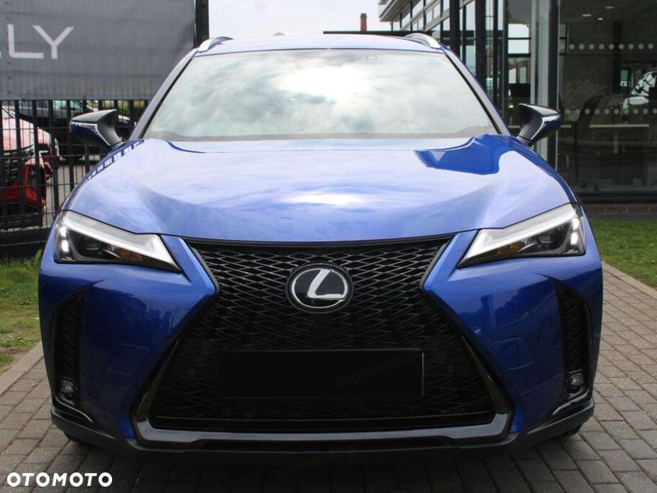 Lexus UX - 4