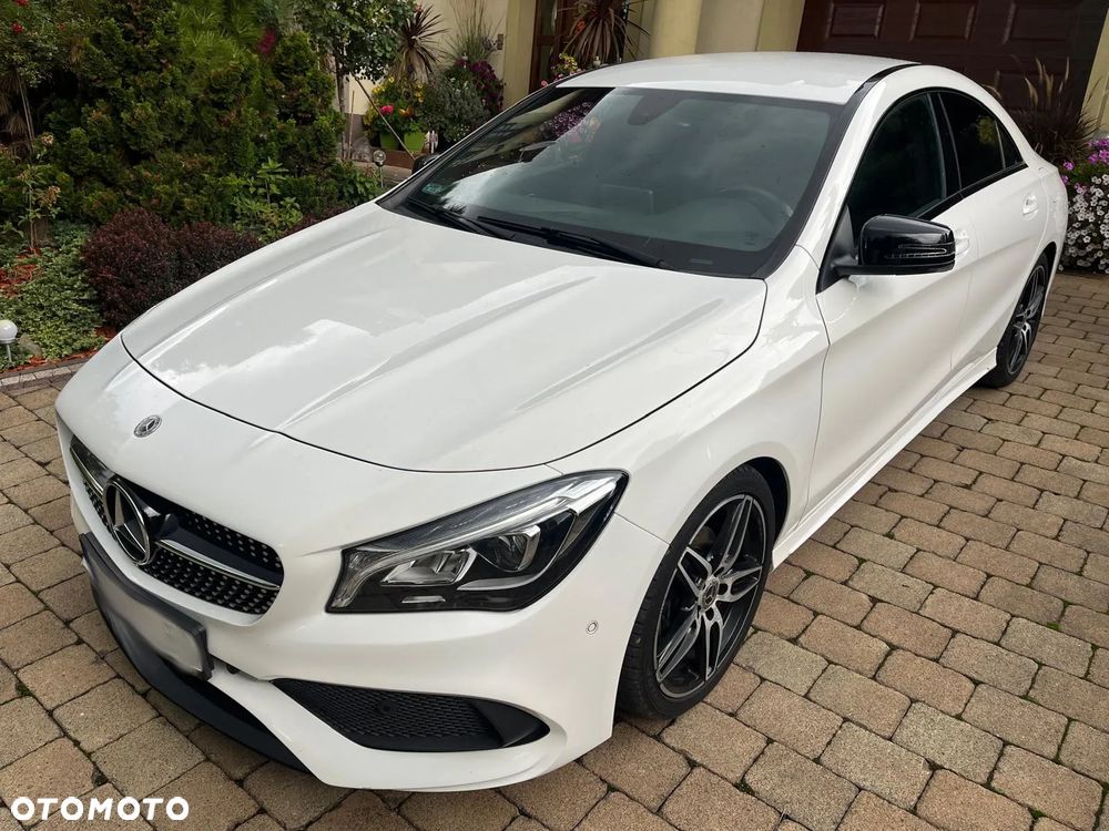 Mercedes-Benz CLA 200 7G-DCT - 10