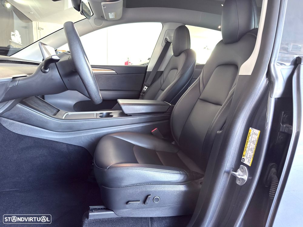 Tesla Model Y Long Range Tração Integral - 16