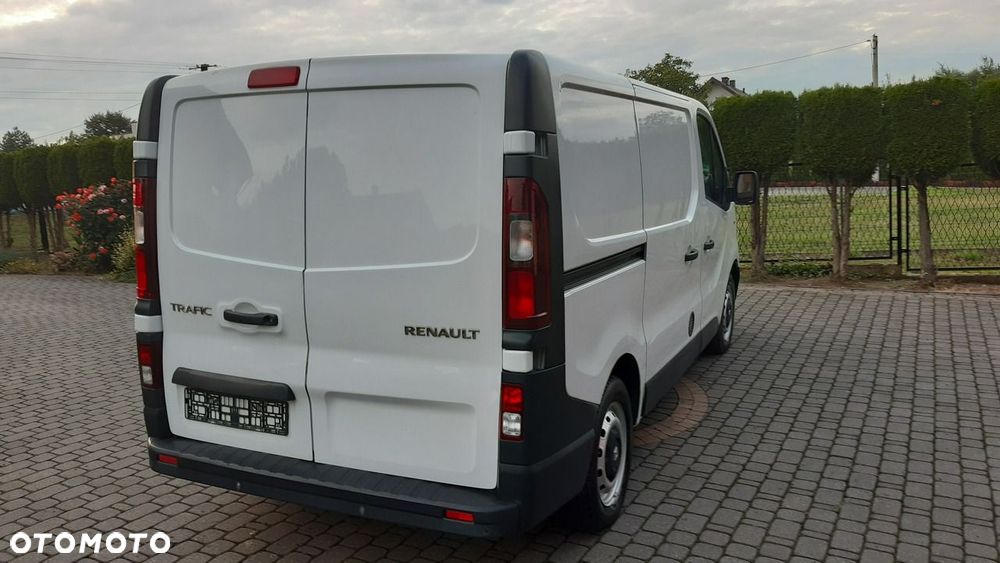 Renault Trafic - 28