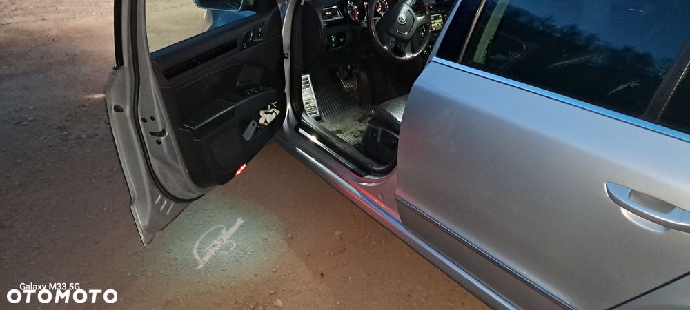 Skoda Superb 3.6 V6 4x4 DSG L&K - 34