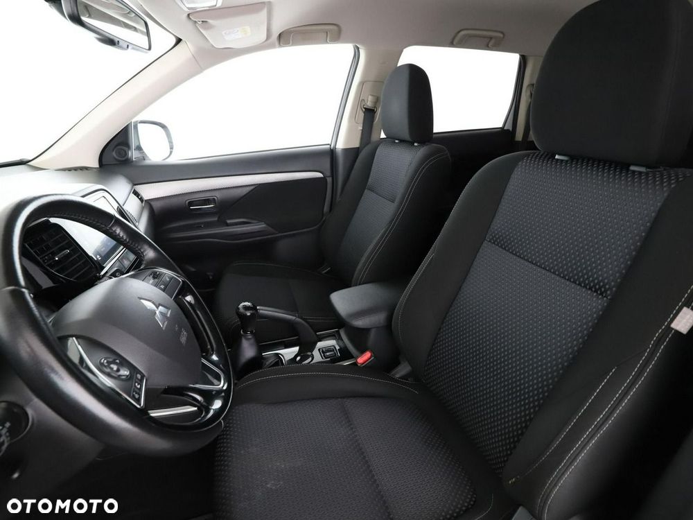 Mitsubishi Outlander 2.0 2WD - 14