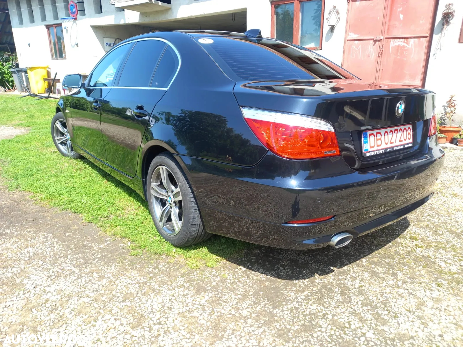 BMW Seria 5 520d - 13
