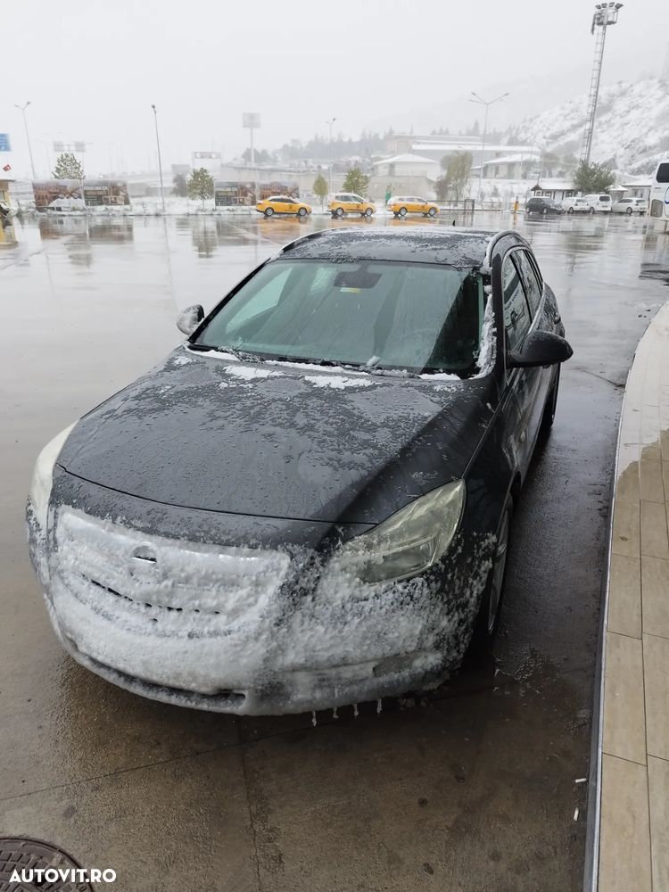 Opel Insignia 2.0 CDTI Sports Tourer - 4