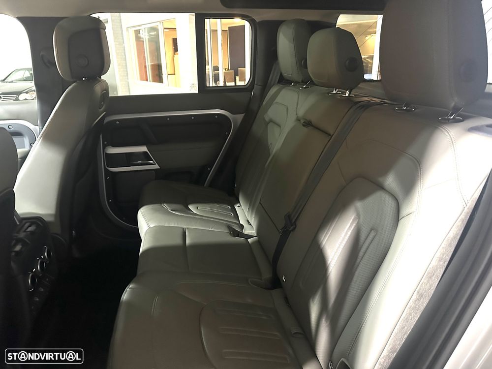 Land Rover Defender - 5