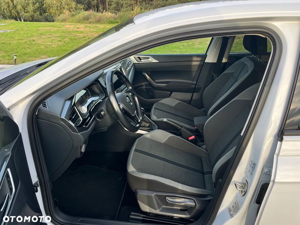Volkswagen Polo - 12