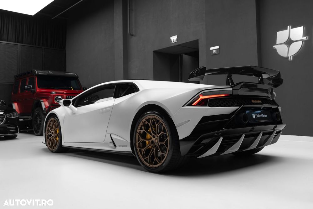 Lamborghini Huracan EVO - 32