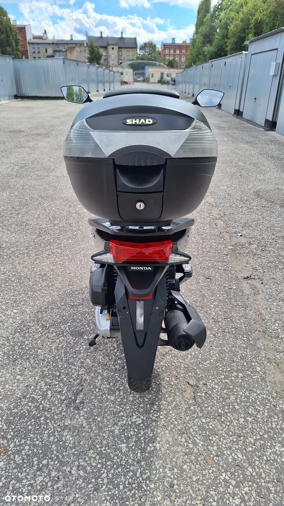 Honda PCX - 10