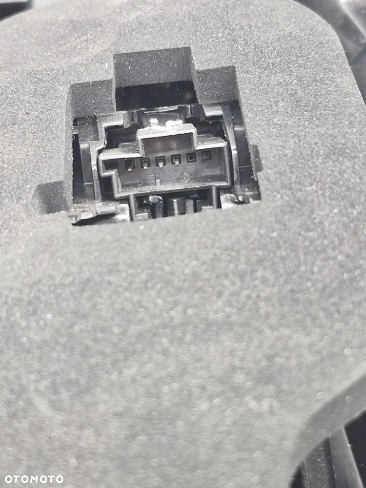 MERCEDES E-KLASA W212 KOMBI LAMPA PRAWA TYŁ KOMPLET A2128203864/A2128201064 - 10