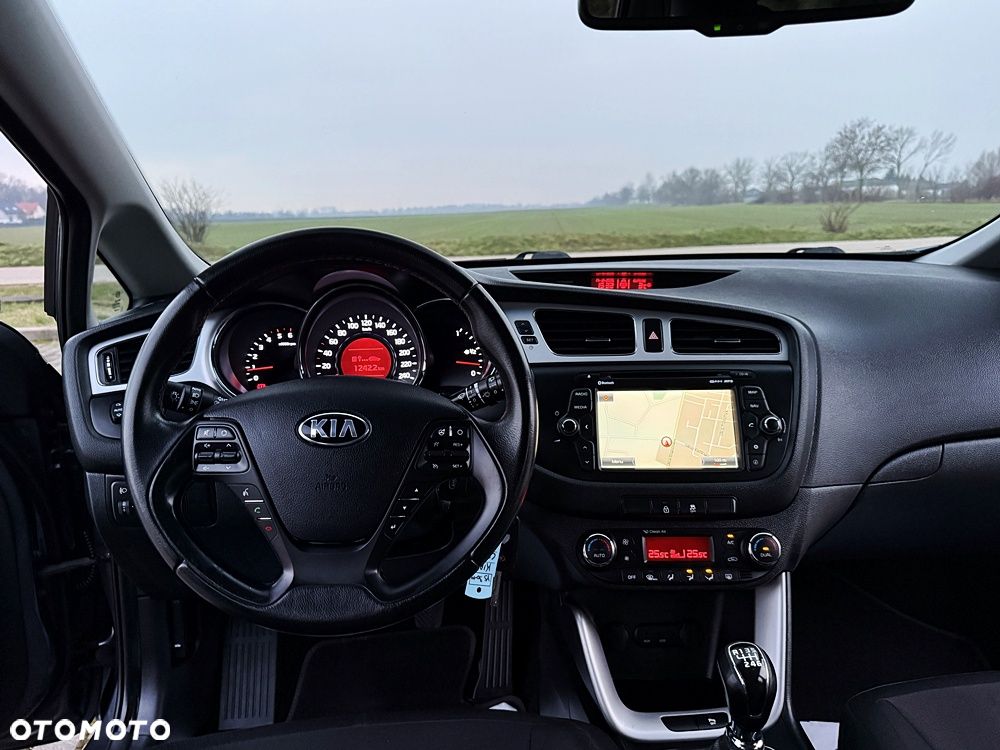 Kia Ceed 1.6 CRDi L - 32