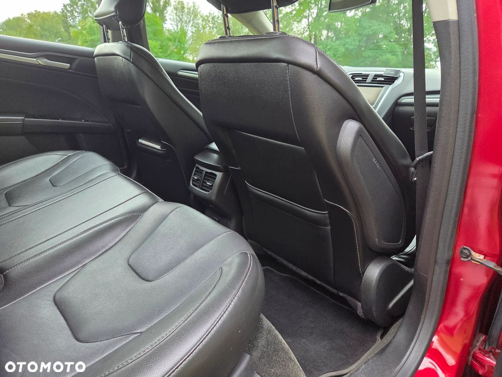 Ford Fusion 2.0 EcoBoost Titanium - 35