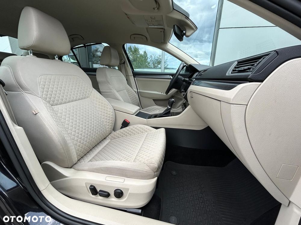 Skoda Superb 2.0 TDI SCR Style DSG - 19