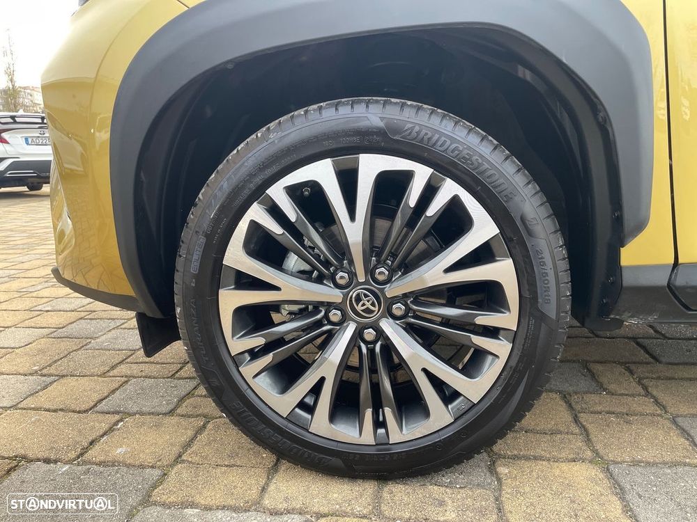 Toyota Yaris Cross 1.5 HDF Luxury - 16