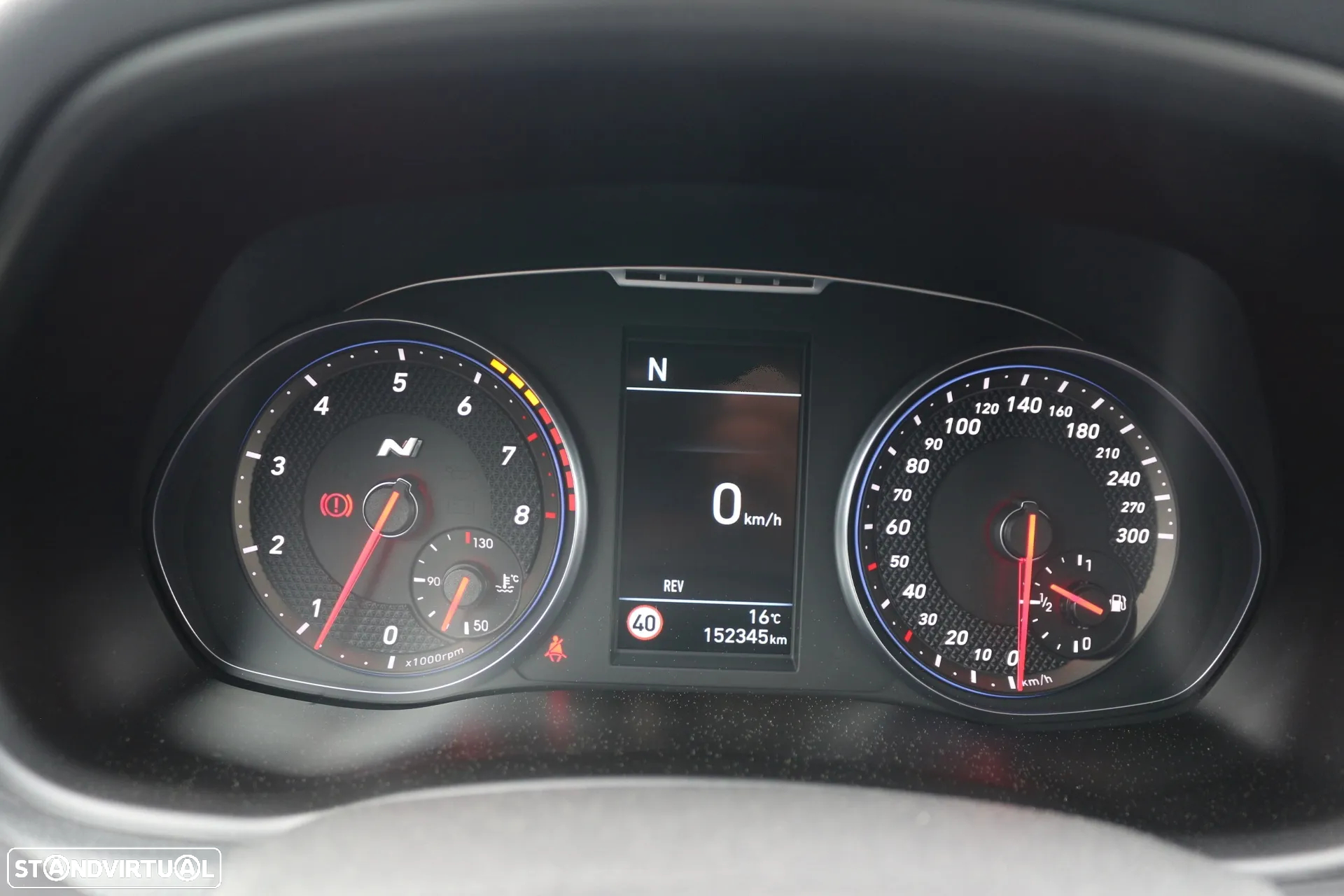 Hyundai i30 N 2.0 T-GDi Performance Pack - 24