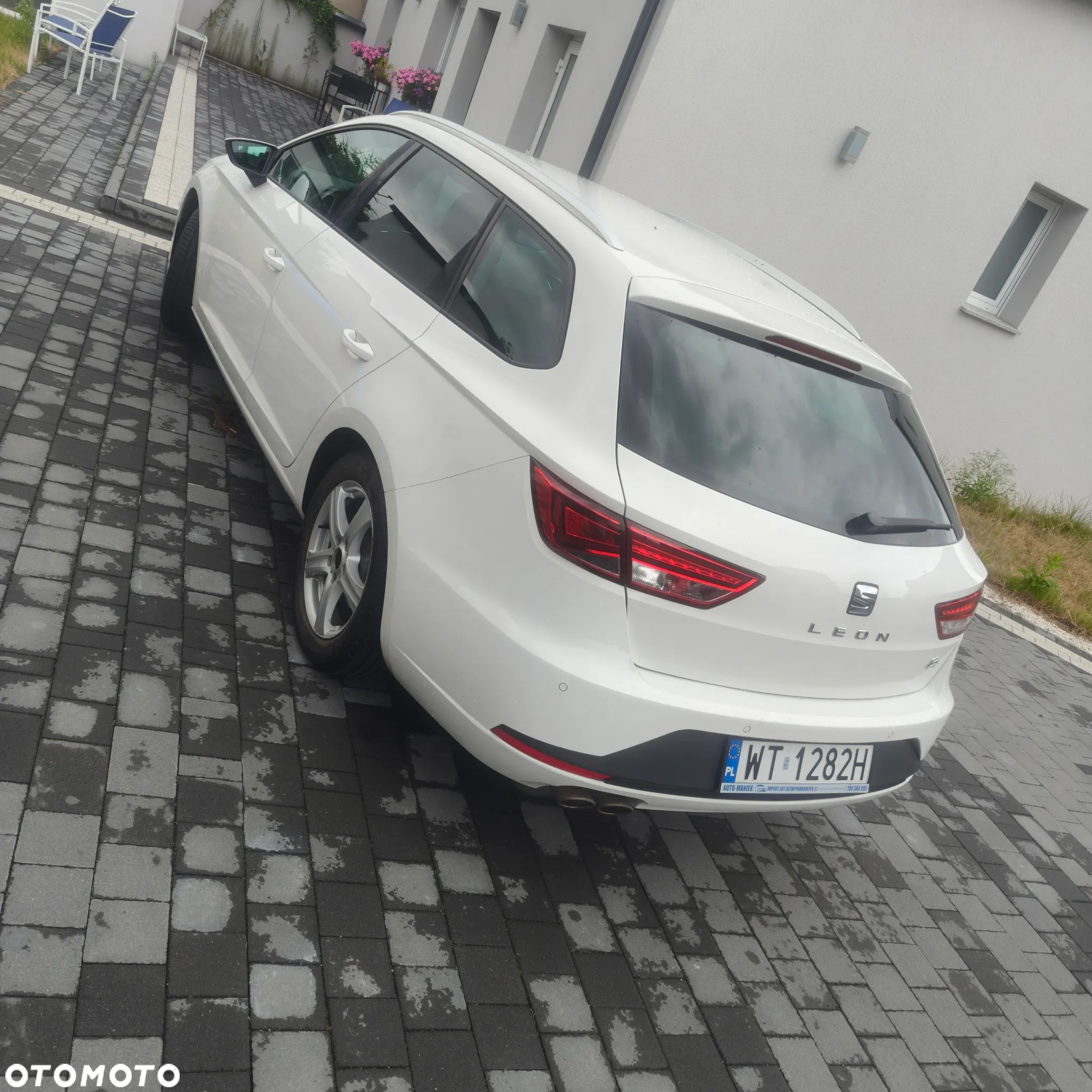 Seat Leon 2.0 TDI DPF Start&Stop DSG FR - 4