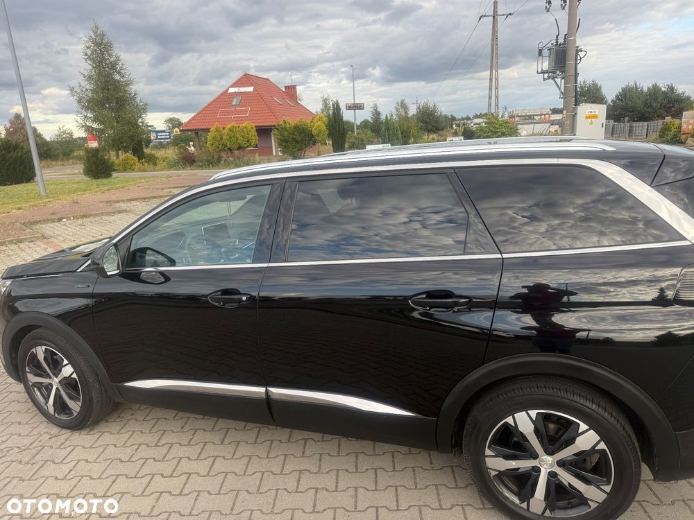 Peugeot 5008 - 5