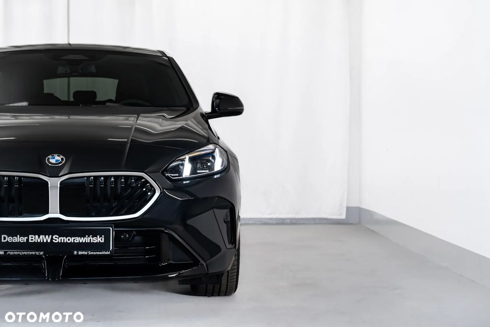 BMW Seria 1 120 mHEV - 8