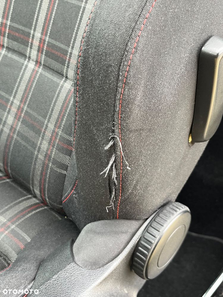 Volkswagen Golf 2.0 GTI - 38