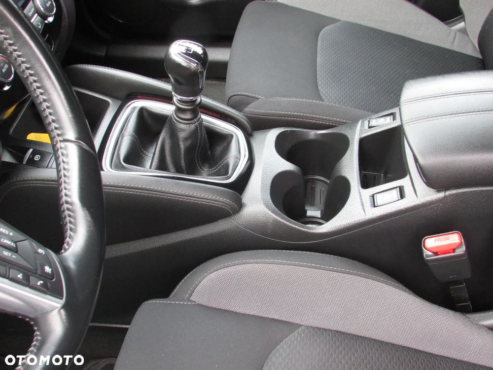 Nissan Qashqai 1.5 dCi N-Connecta - 15