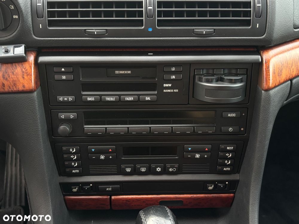 BMW Seria 7 - 14