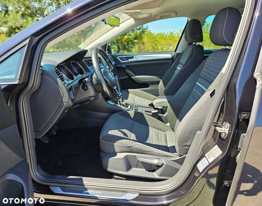 Volkswagen Golf 1.2 TSI BMT Comfortline - 16