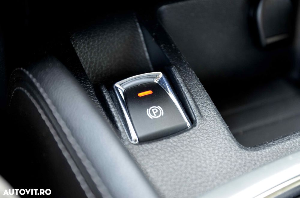 Nissan Qashqai 1.6 DCI TEKNA+ - 33