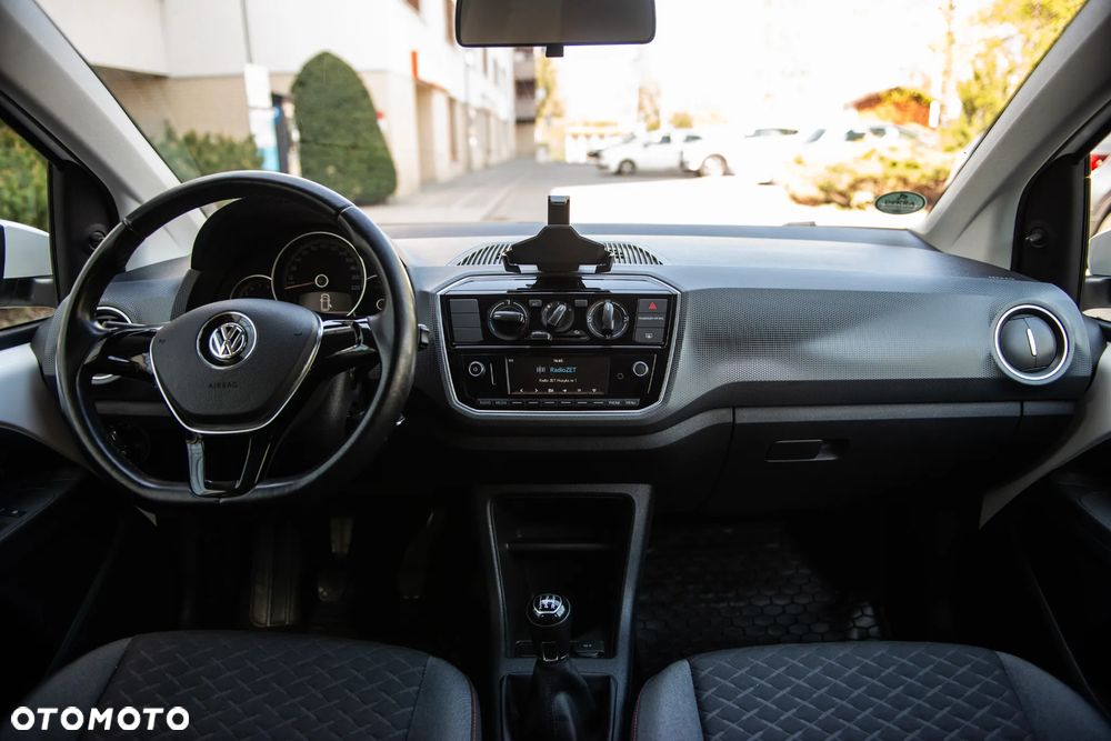 Volkswagen up! 1.0 street - 27