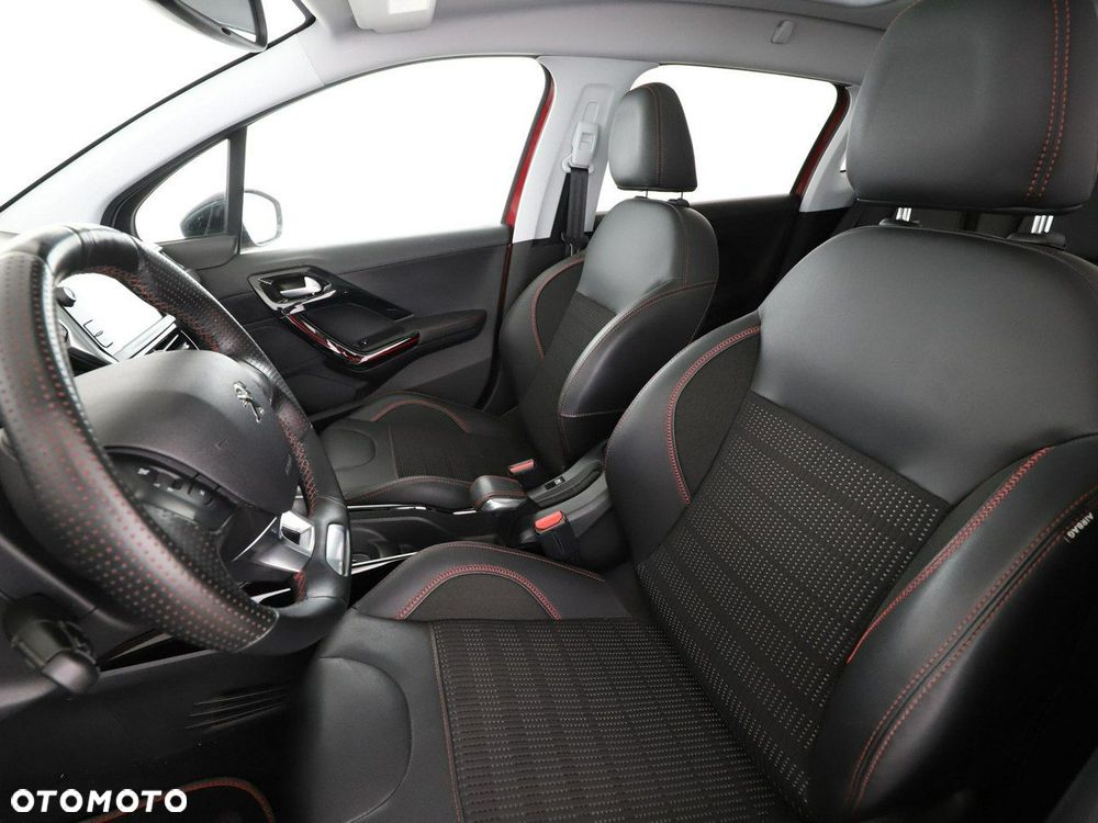 Peugeot 2008 PureTech 110 Stop&Start EAT6 GT-Line Edition - 13