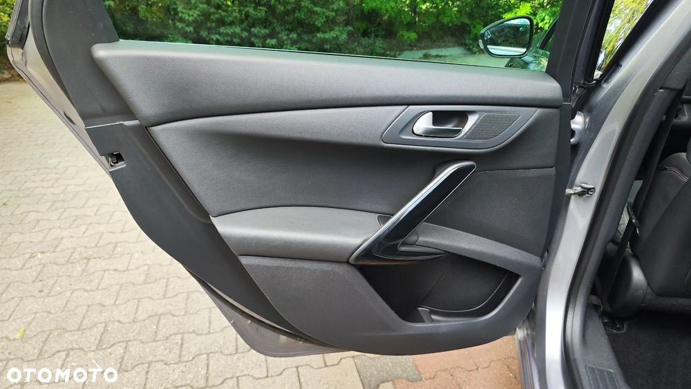 Peugeot 508 BlueHDi 180 EAT6 Stop&Start GT - 24