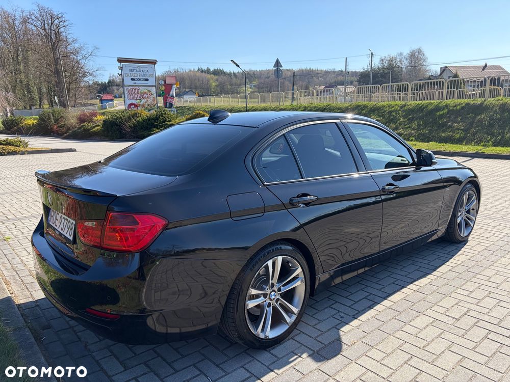 BMW Seria 3 320d - 8
