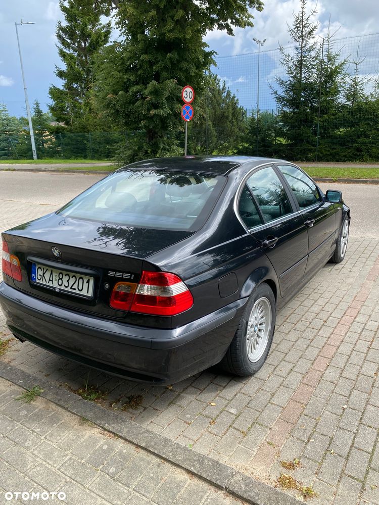 BMW Seria 3 325i - 8