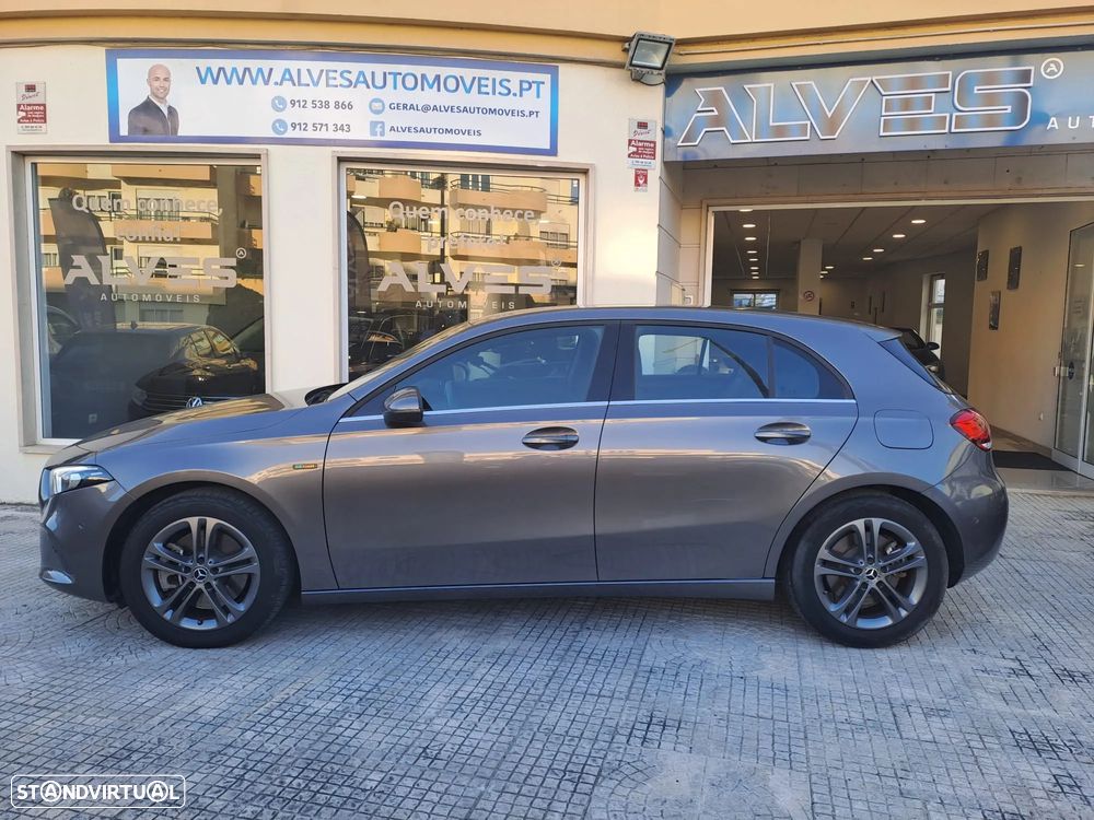 Mercedes-Benz A 250 - 21