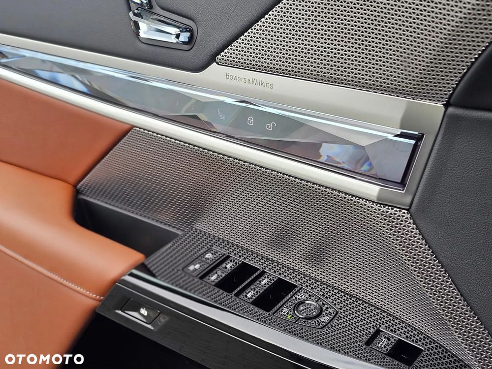 BMW Seria 7 - 24