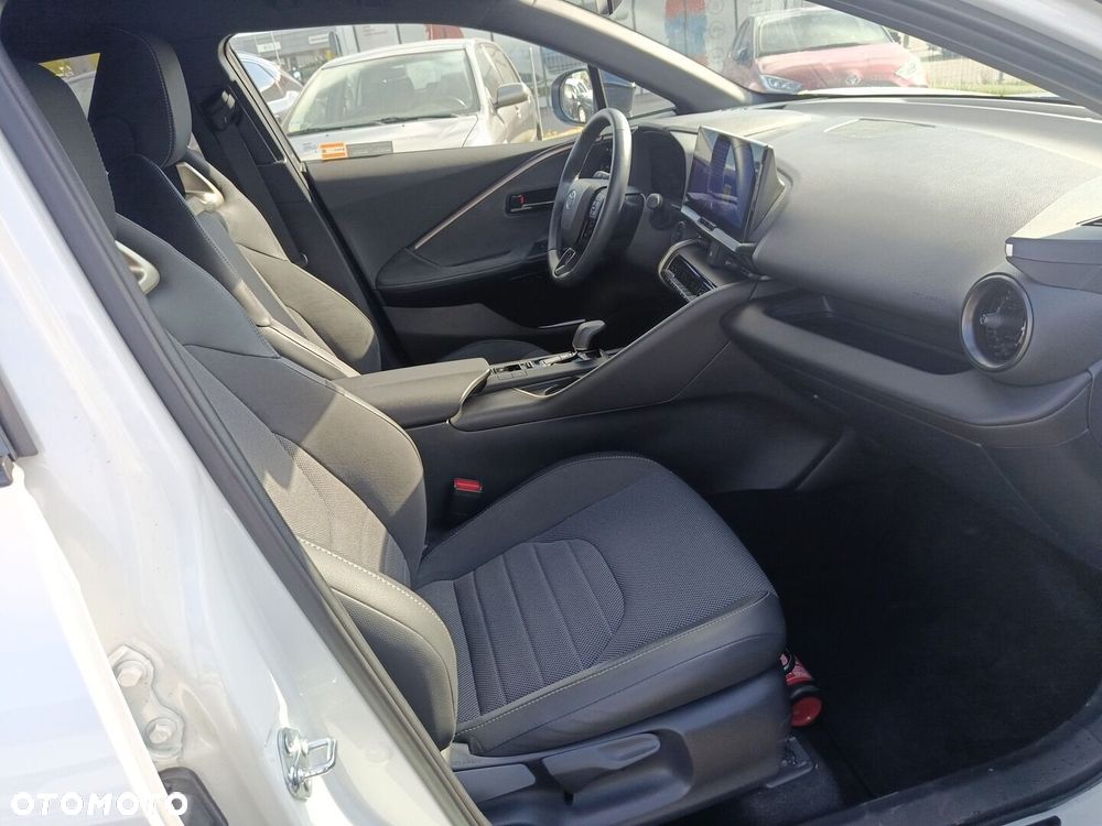 Toyota C-HR - 9