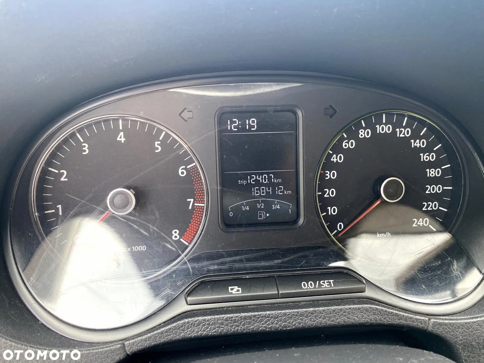 Volkswagen Polo - 12