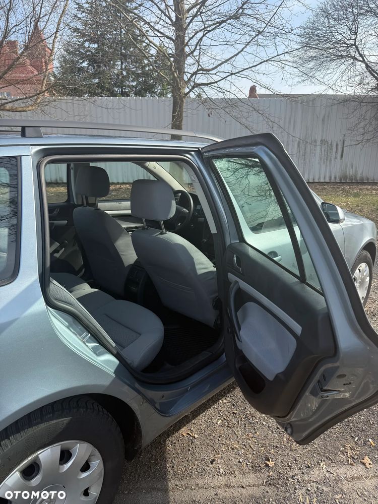 Skoda Octavia 1.6 FSI Ambiente - 11