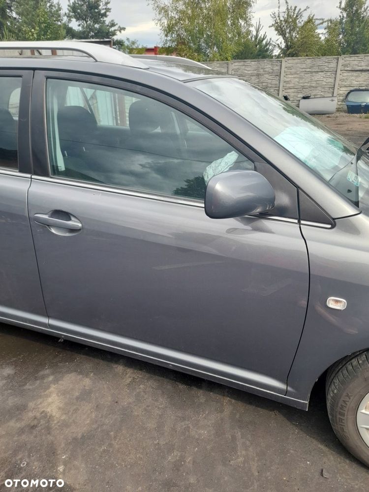 TOYOTA AVENSIS II T25 03-09 kod 1E5 drzwi prawy przód prawe przednie KOMBI * - 1