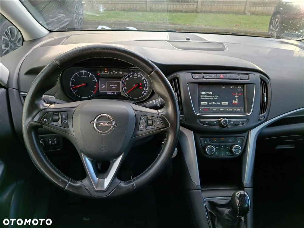Opel Zafira - 13