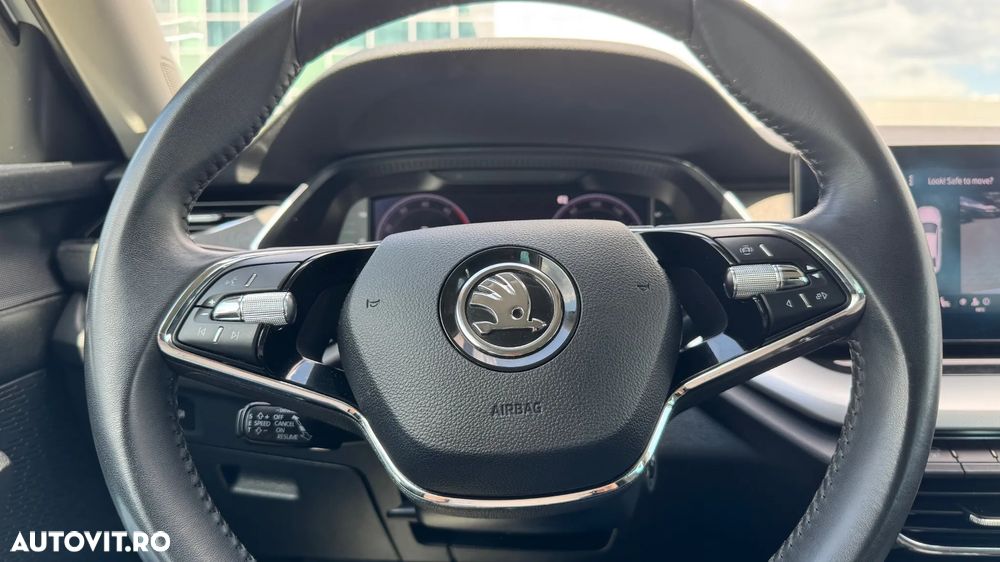 Skoda Octavia 2.0 TDI DSG Style - 7