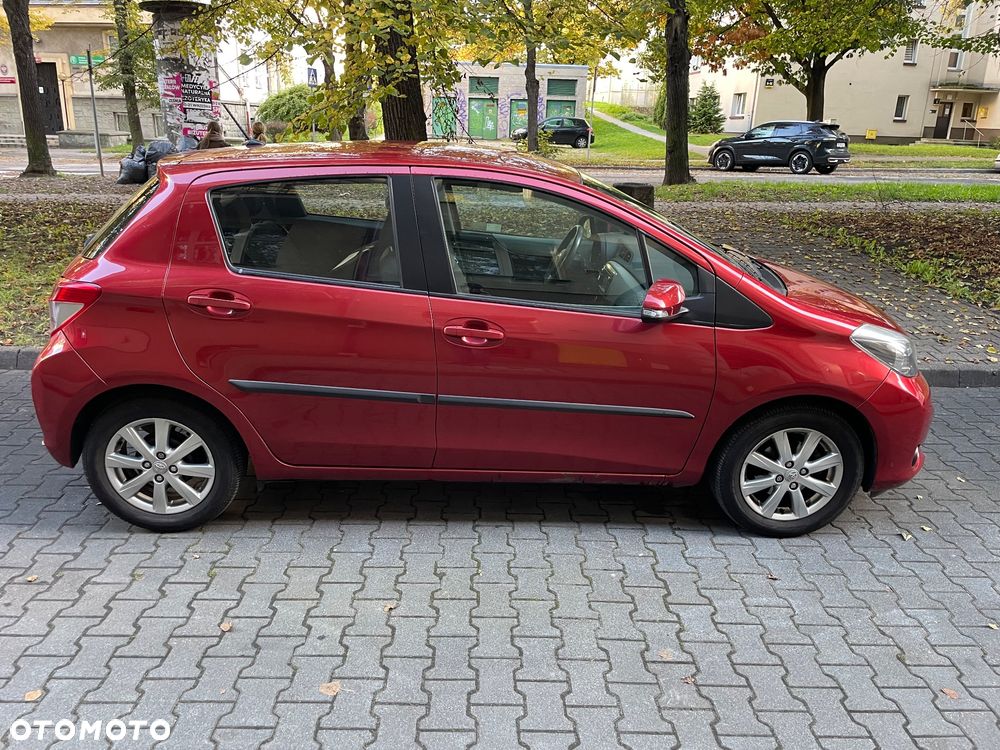 Toyota Yaris 1.33 Premium - 10